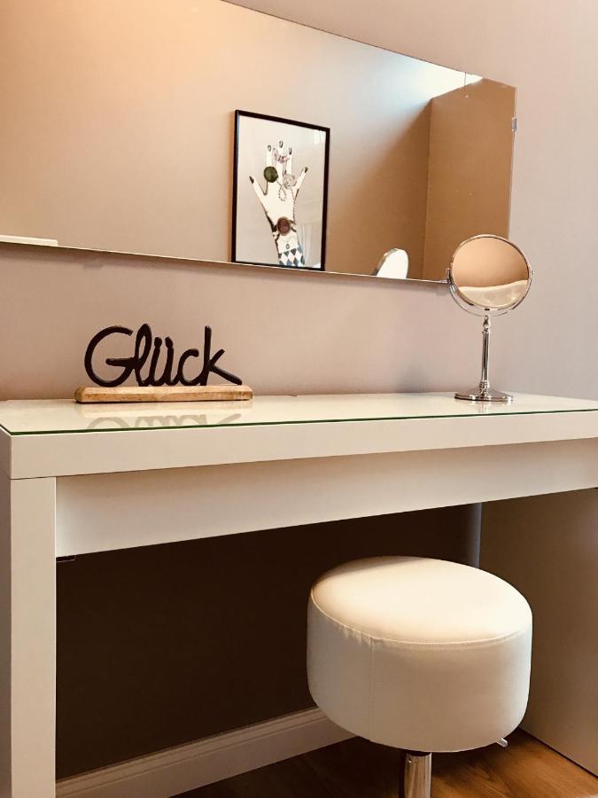 Casa Rehse I Loft-Apartment I Kostenlos Parken & Wlan I Self-Check-In I Oepnv I 65Zoll-Tv Erfurt Eksteriør billede